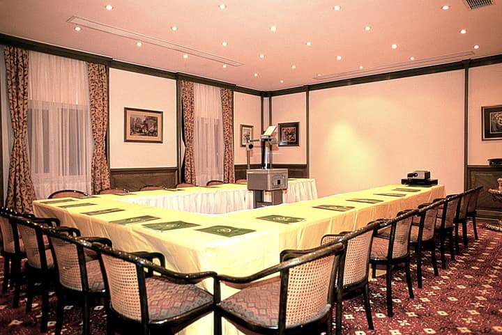 Istanbul Royal Hotel