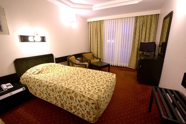 Istanbul Royal Hotel