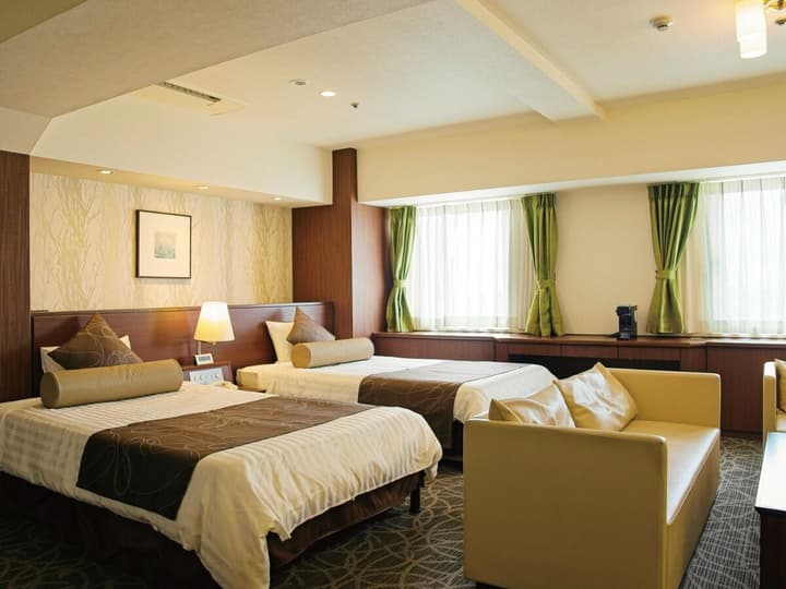 Hotel Plaza Osaka