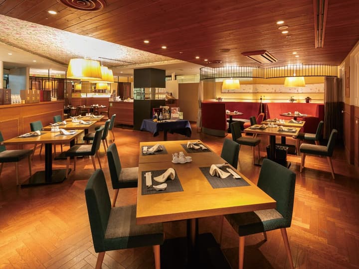 Hotel Plaza Osaka