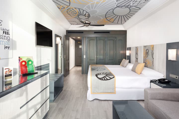 Hotel Riu Vistamar - All Inclusive