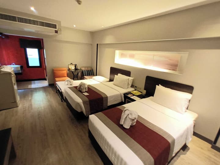 Nouvo City Hotel