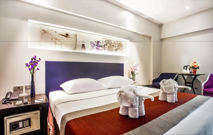 Nouvo City Hotel