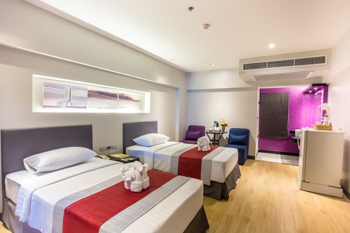 Nouvo City Hotel