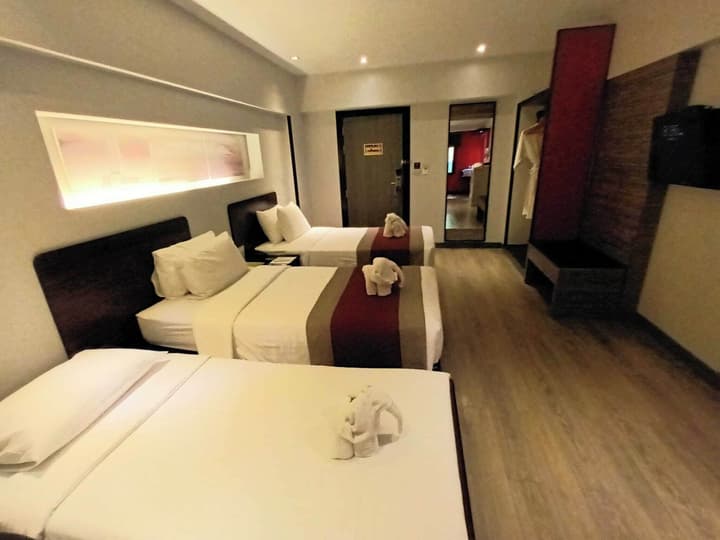 Nouvo City Hotel