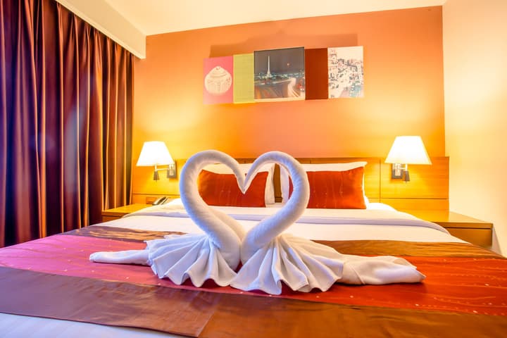 Nouvo City Hotel