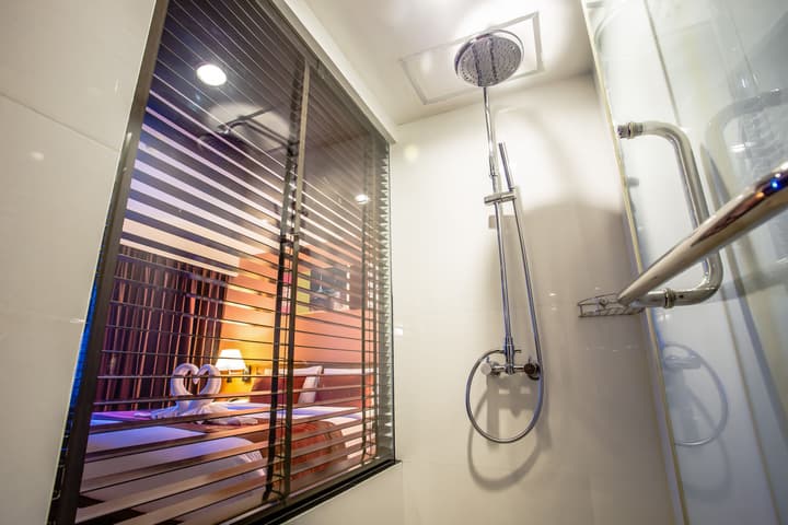 Nouvo City Hotel