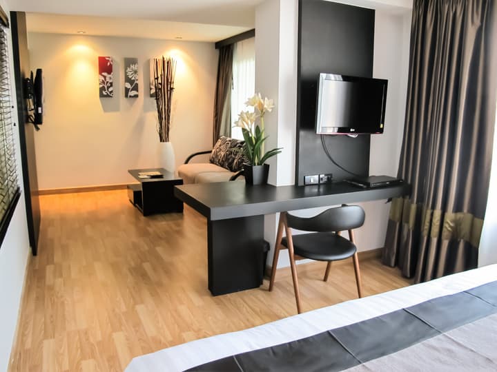 Nouvo City Hotel