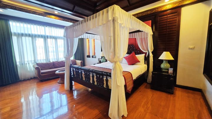 Sunday Villa Sirilanna Hotel