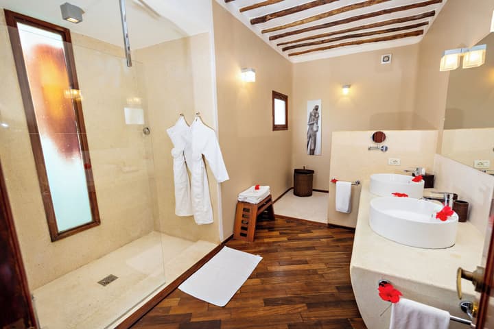 Essque Zalu Zanzibar