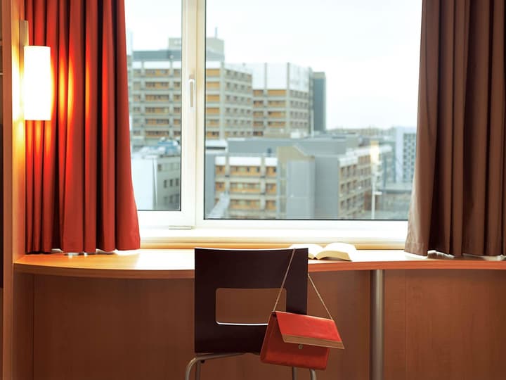 ibis Barcelona Santa Coloma