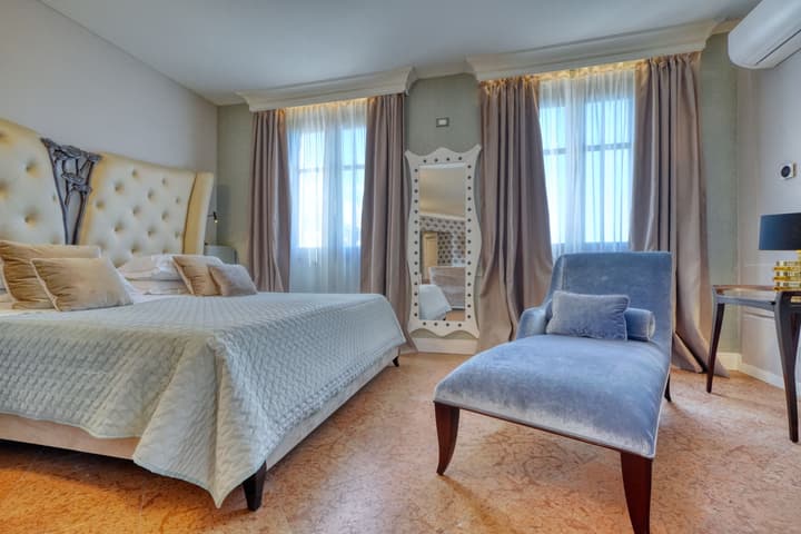 Palazzo della Scala Spa Hotel Suites & Apartments