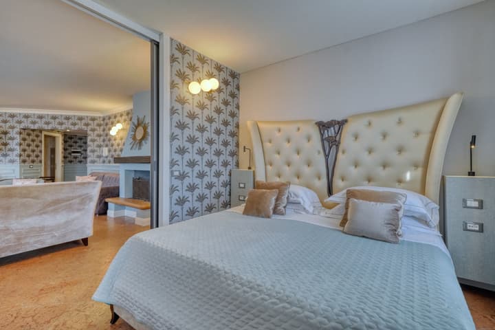 Palazzo della Scala Spa Hotel Suites & Apartments