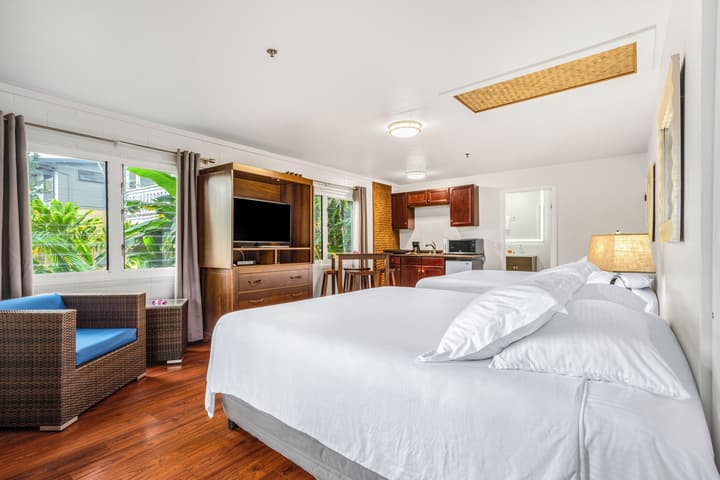 Paradise Bay Resort