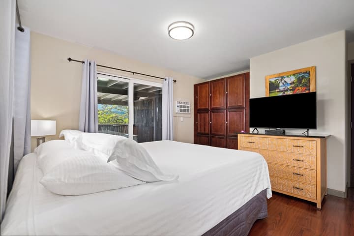 Paradise Bay Resort