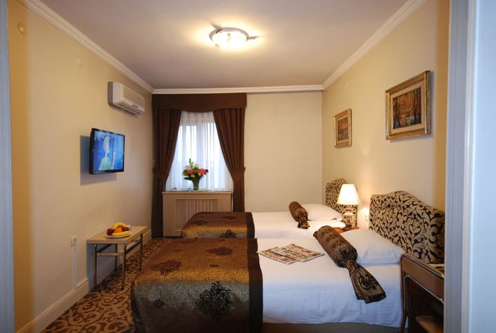 Hotel Mithat