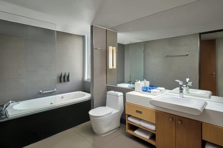 Aloft by Marriott Bangkok Sukhumvit 11