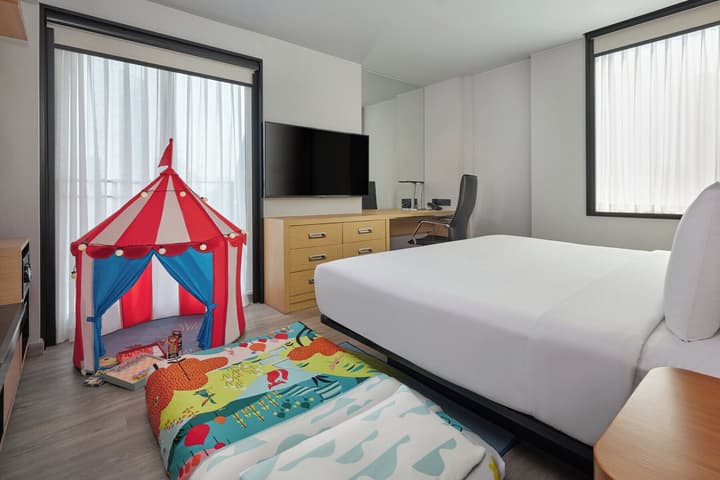Aloft by Marriott Bangkok Sukhumvit 11