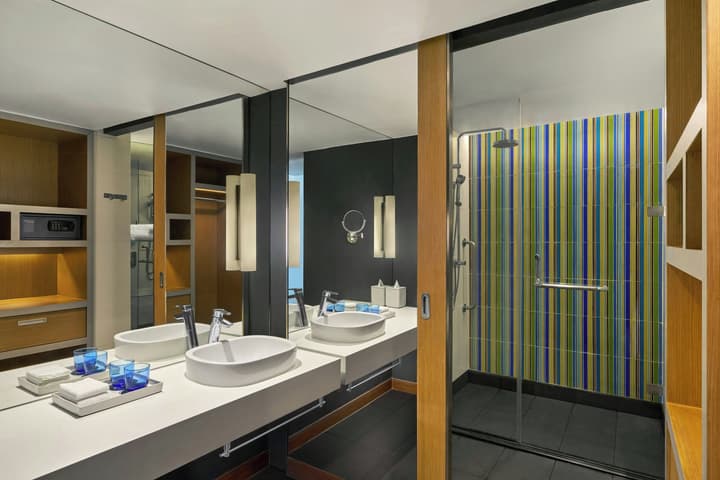 Aloft by Marriott Bangkok Sukhumvit 11