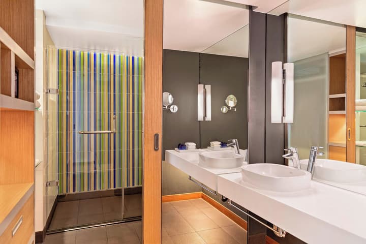 Aloft by Marriott Bangkok Sukhumvit 11