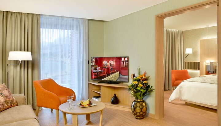 Maestral Resort & Casino
