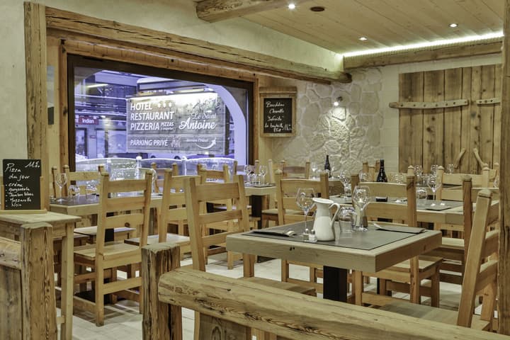 Hotel Restaurant Le Saint Antoine