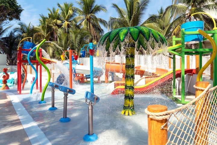 Sunscape Dorado Pacifico Ixtapa Resort & Spa - All Inclusive