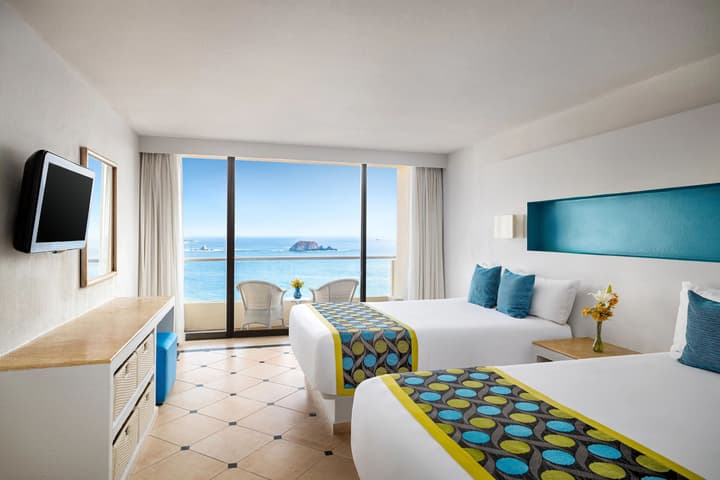Sunscape Dorado Pacifico Ixtapa Resort & Spa - All Inclusive