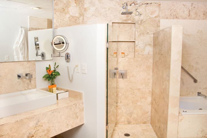 Sunscape Dorado Pacifico Ixtapa Resort & Spa - All Inclusive