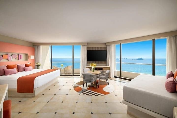Sunscape Dorado Pacifico Ixtapa Resort & Spa - All Inclusive