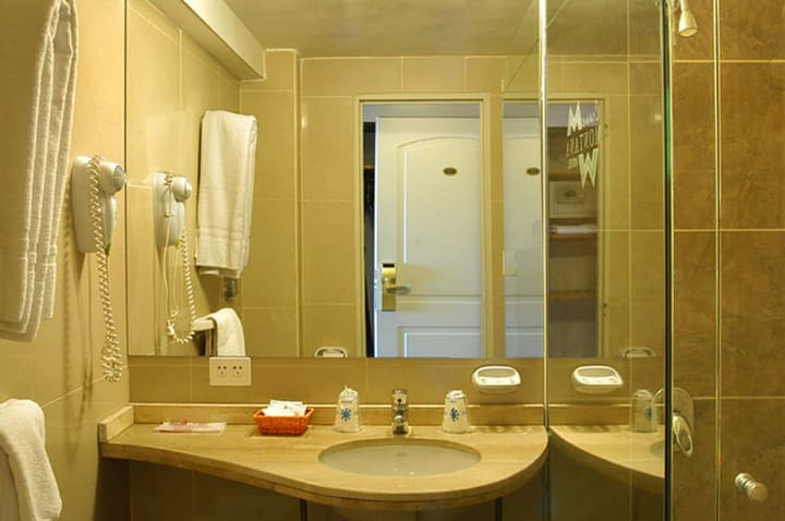 Crans Montana Hotel