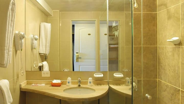 Crans Montana Hotel