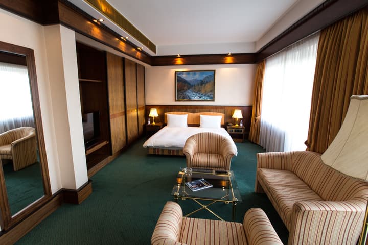 Rahat Palace Hotel
