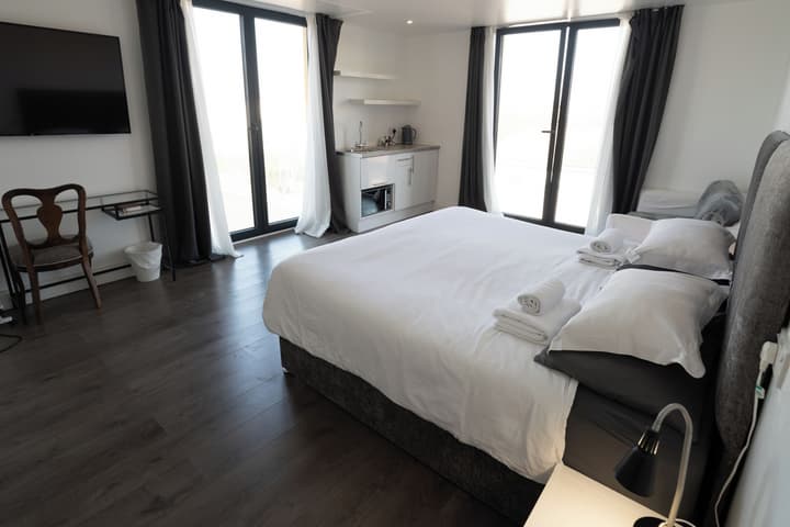 Abbey Point Hotel