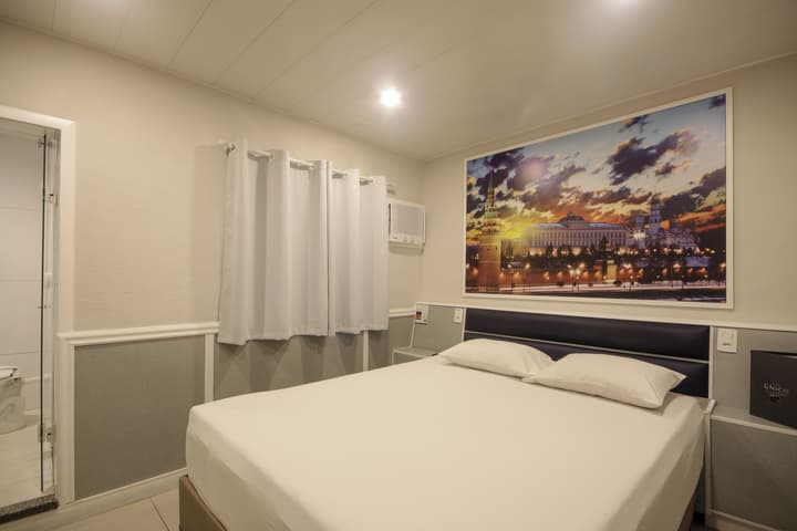 Calamares Hotel