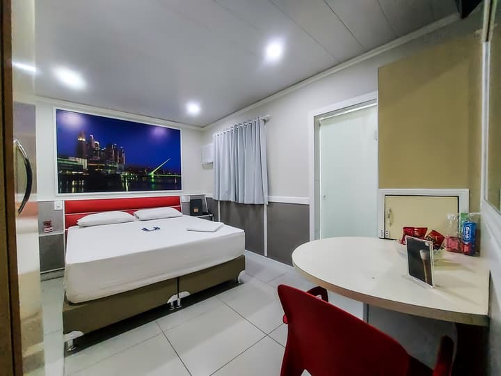 Calamares Hotel