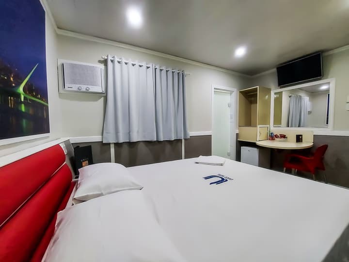 Calamares Hotel