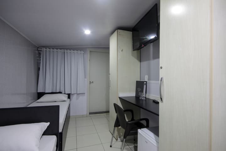 Calamares Hotel
