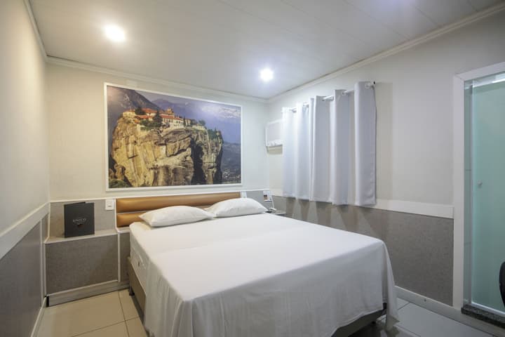 Calamares Hotel