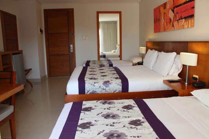 Hotel Atrium Plaza