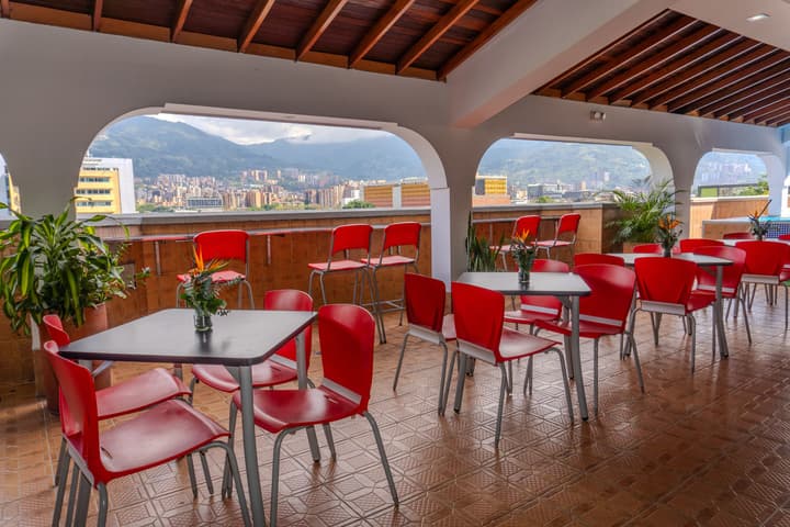 Hotel Alcaravan Medellín