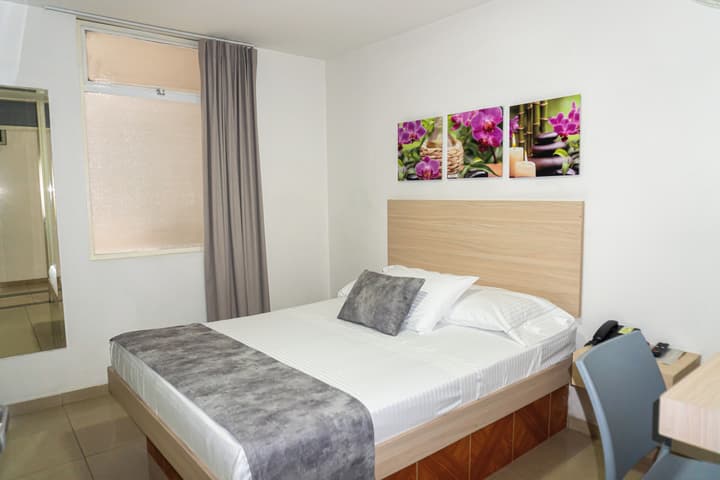 Hotel Alcaravan Medellín