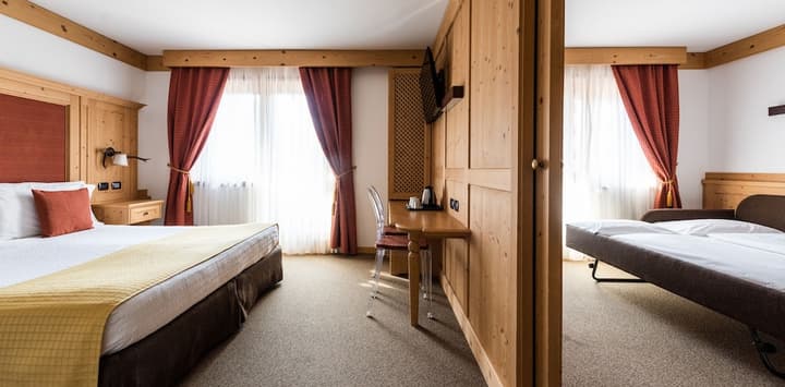 Hotel Antares