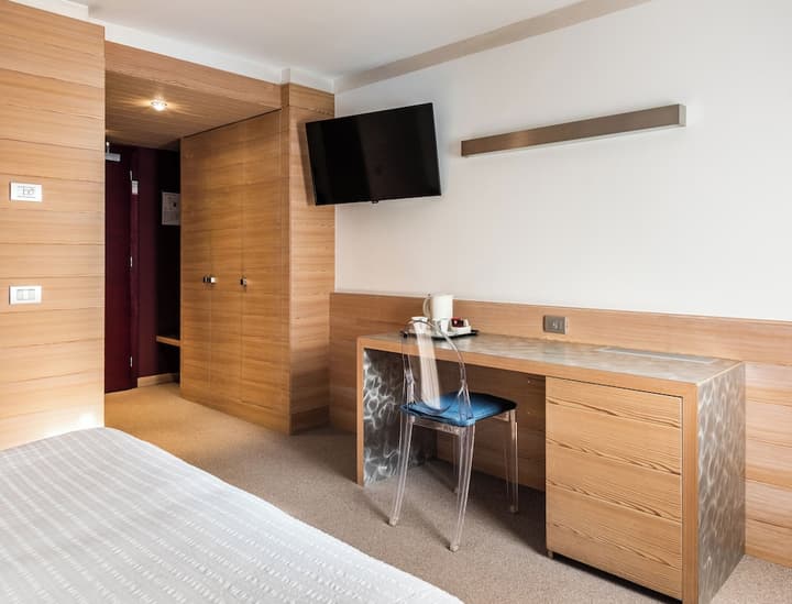Hotel Antares