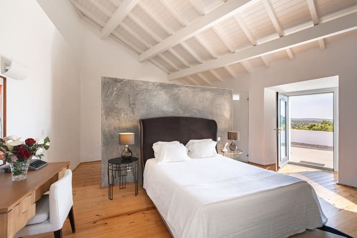 Imani Country House