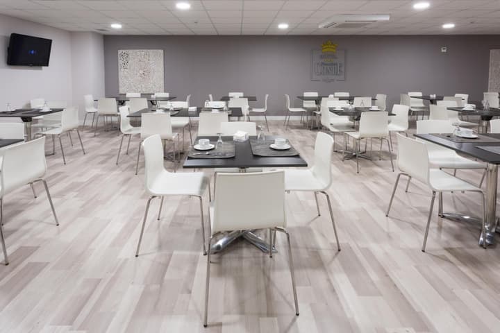 Hotel Familia Conde