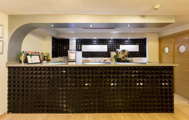 Hotel Familia Conde