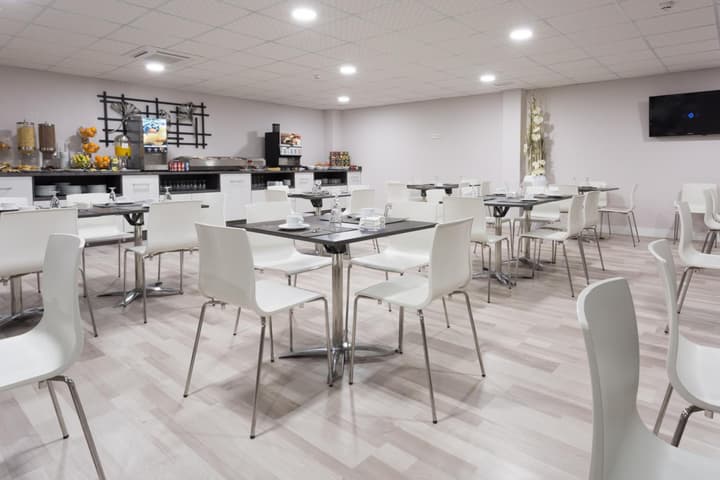 Hotel Familia Conde