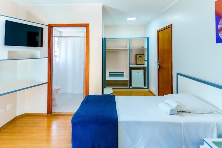 Carillon Plaza Hotel