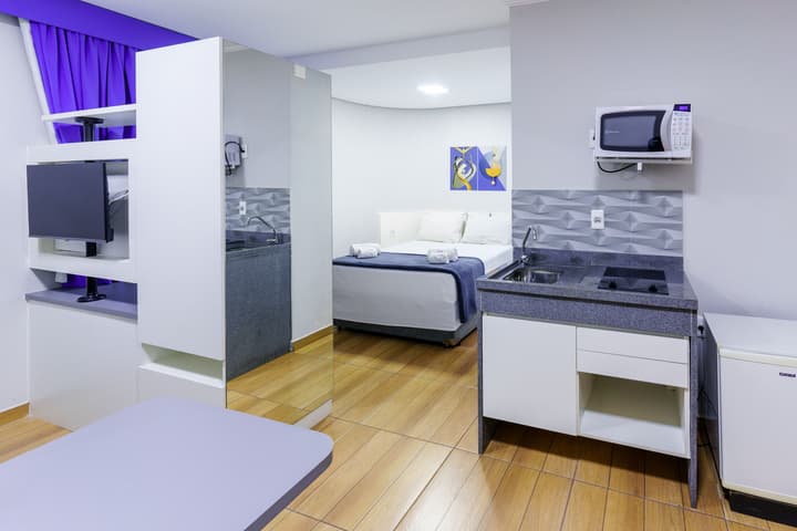 Carillon Plaza Hotel